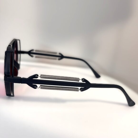 Red Lens Steampunk Sunglasses Retro Punk Round Gothic Shades NWT - Picture 3 of 3